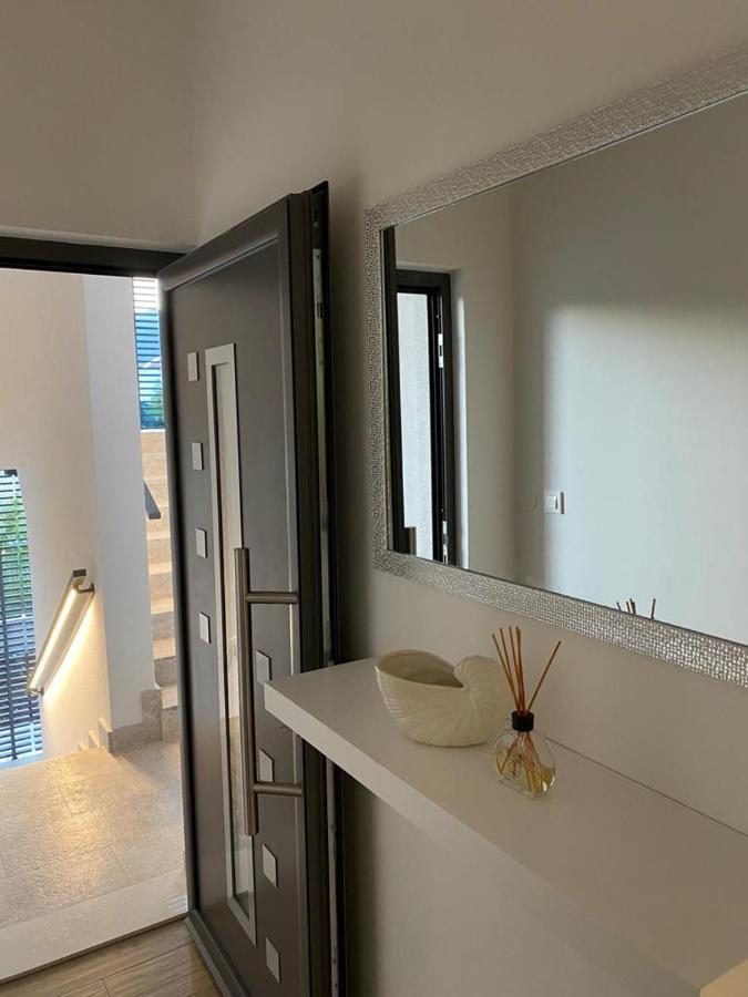 Villa Moon โตรกีร์ ภายนอก รูปภาพ